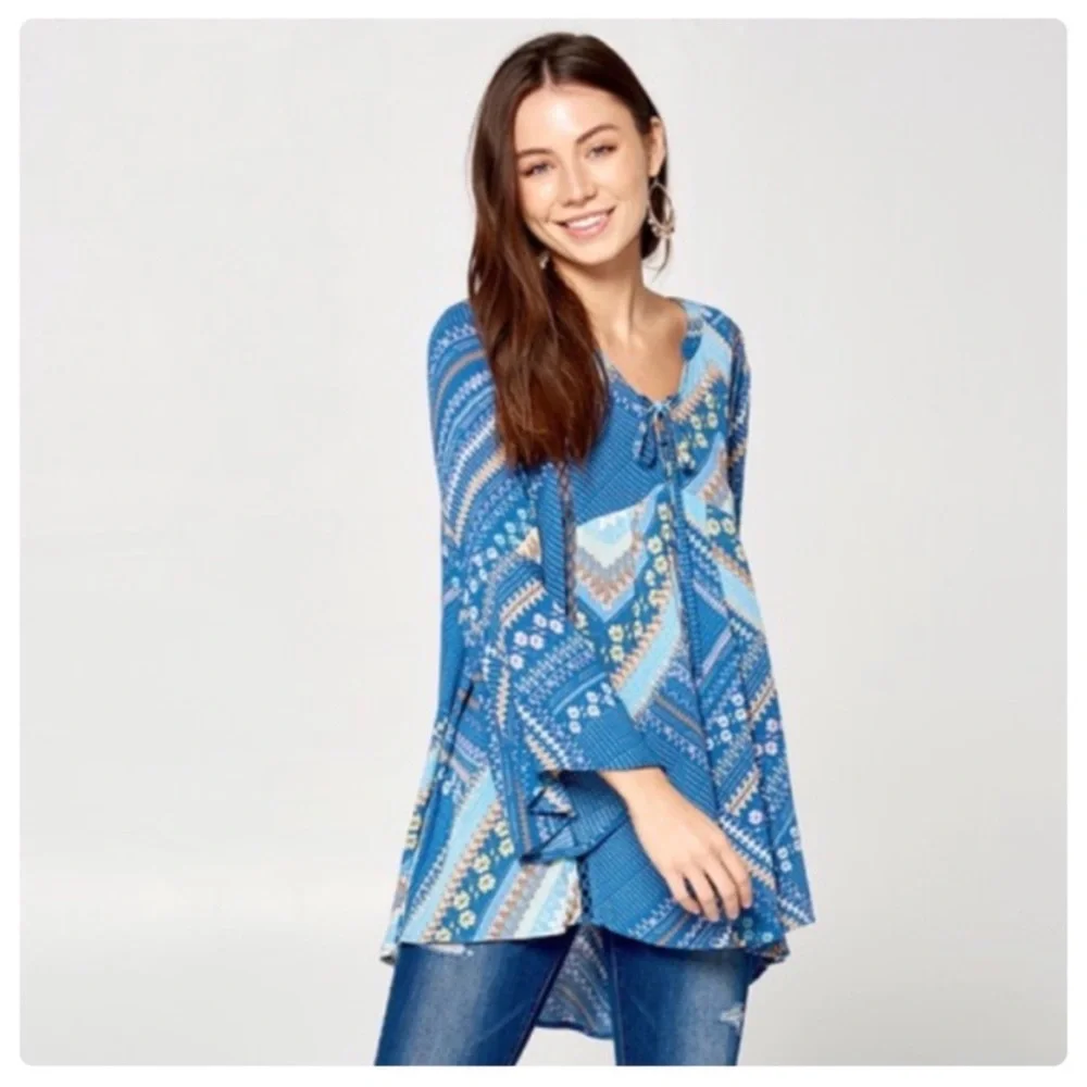 1 LEFT! Floral Printed Bell Sleeve Women's Top - Picture 5 of 7